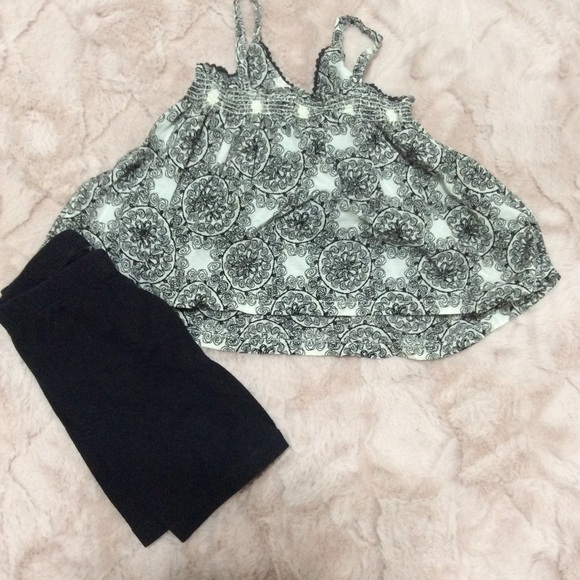 The Children's Place Black Shorts - Picture 4 of 4